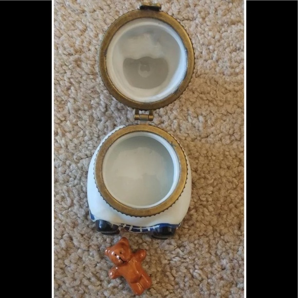 Rare Vintage Raggedy Ann Porcelain Trinket Box - Picture 4 of 10